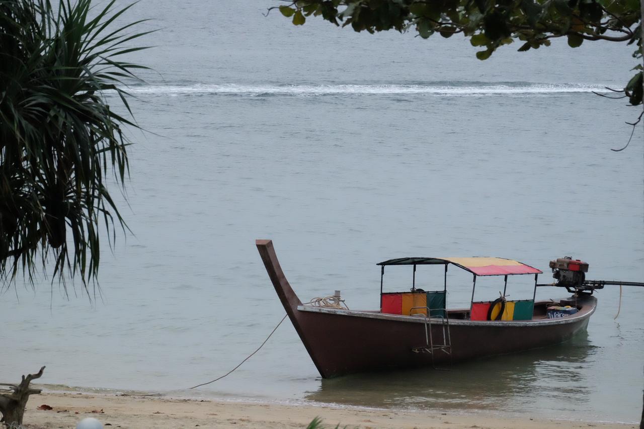 Kohjum Freedom Resort Koh Jum Exterior foto